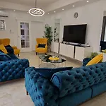 Luxury Aramis With Jacuzzi In Malinska *