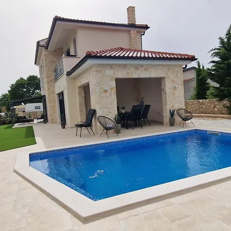 Βίλα Luxury Aramis With Jacuzzi In Malinska