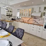Luxury Aramis With Jacuzzi In Malinska فيلة Sveti Ivan (Krk)