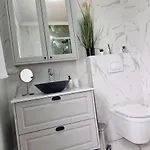 Luxury Aramis With Jacuzzi In Malinska