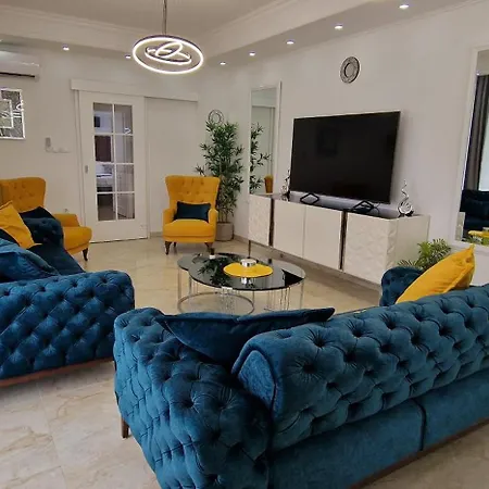 Luxury Aramis With Jacuzzi In Malinska *