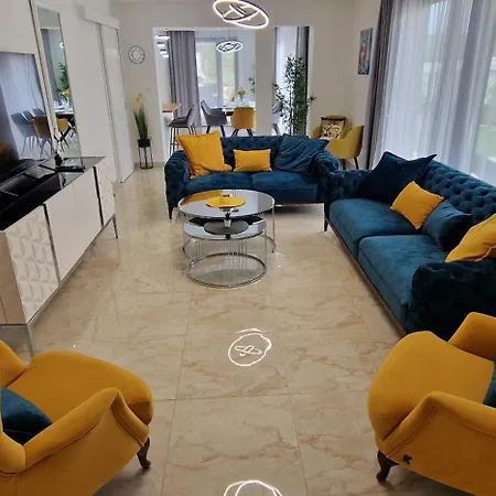 Luxury Aramis With Jacuzzi In Malinska *