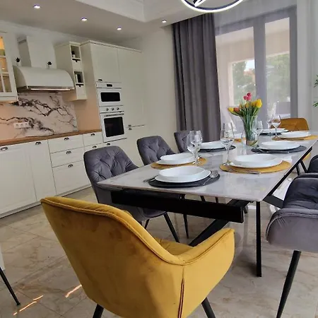 Villa Luxury Aramis With Jacuzzi In Malinska