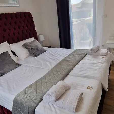 别墅 Luxury Aramis With Jacuzzi In Malinska