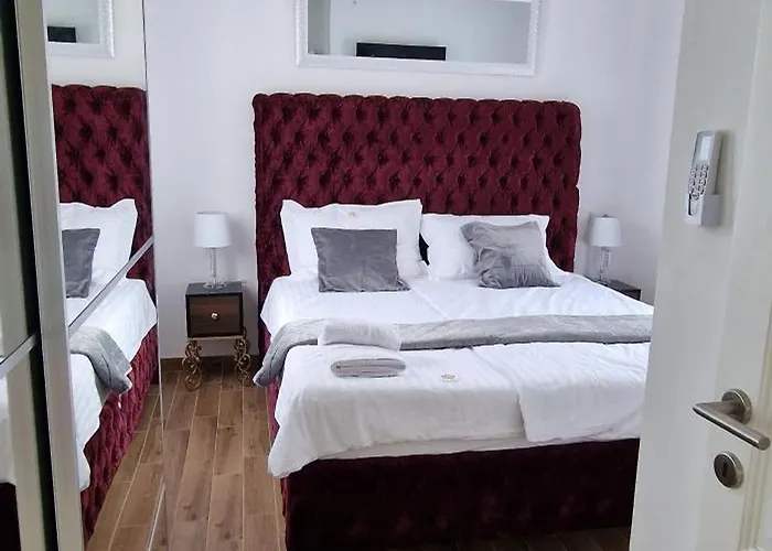 Villa Luxury Aramis With Jacuzzi In Malinska *